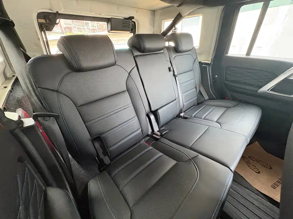 BAIC BJ40 2023 — фото 11