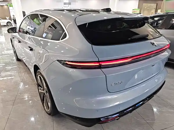 NIO ET5T 2025