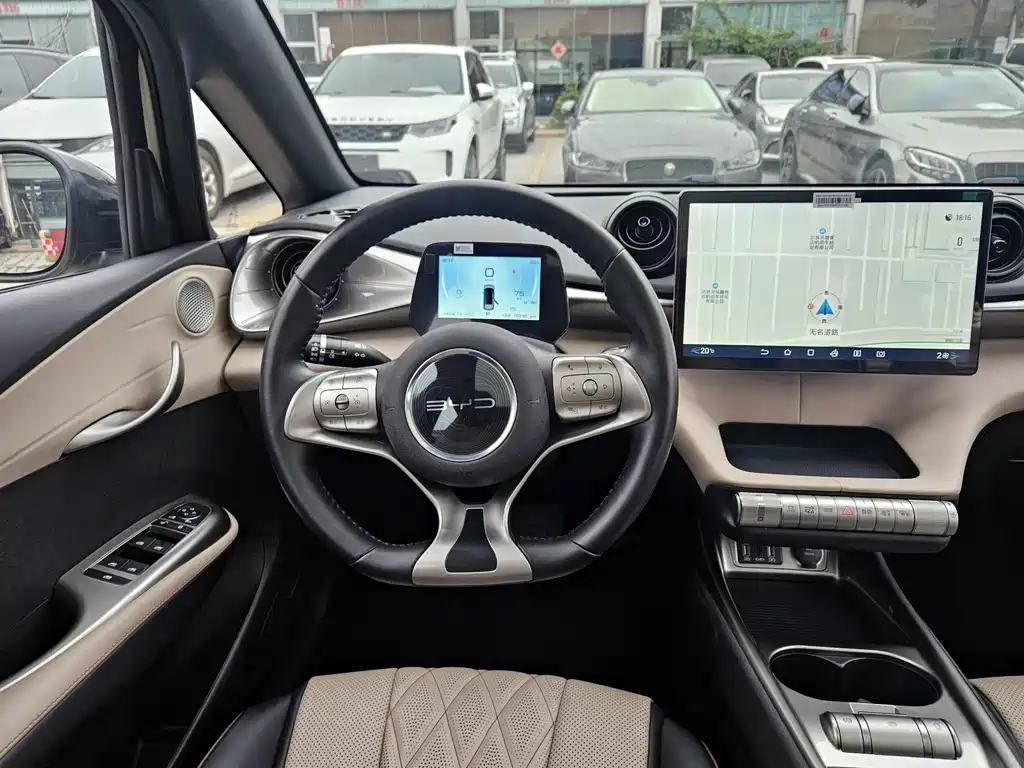 BYD Dolphin 2022 — фото 15