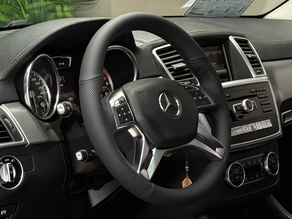 Mercedes-Benz GL-Class 2015 — фото 7