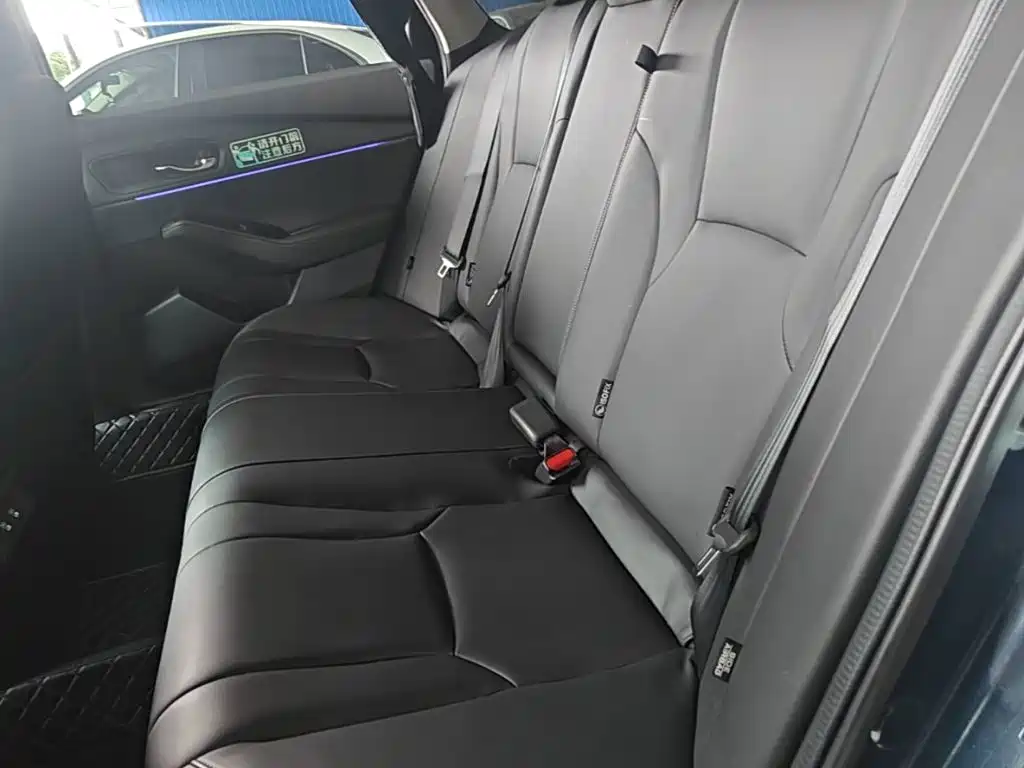 Honda Accord 2023 — фото 13