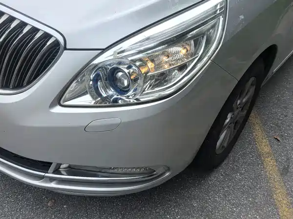 Buick GL8 2014