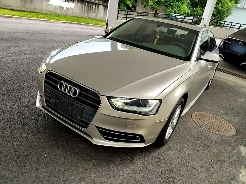 Audi A4L 2016