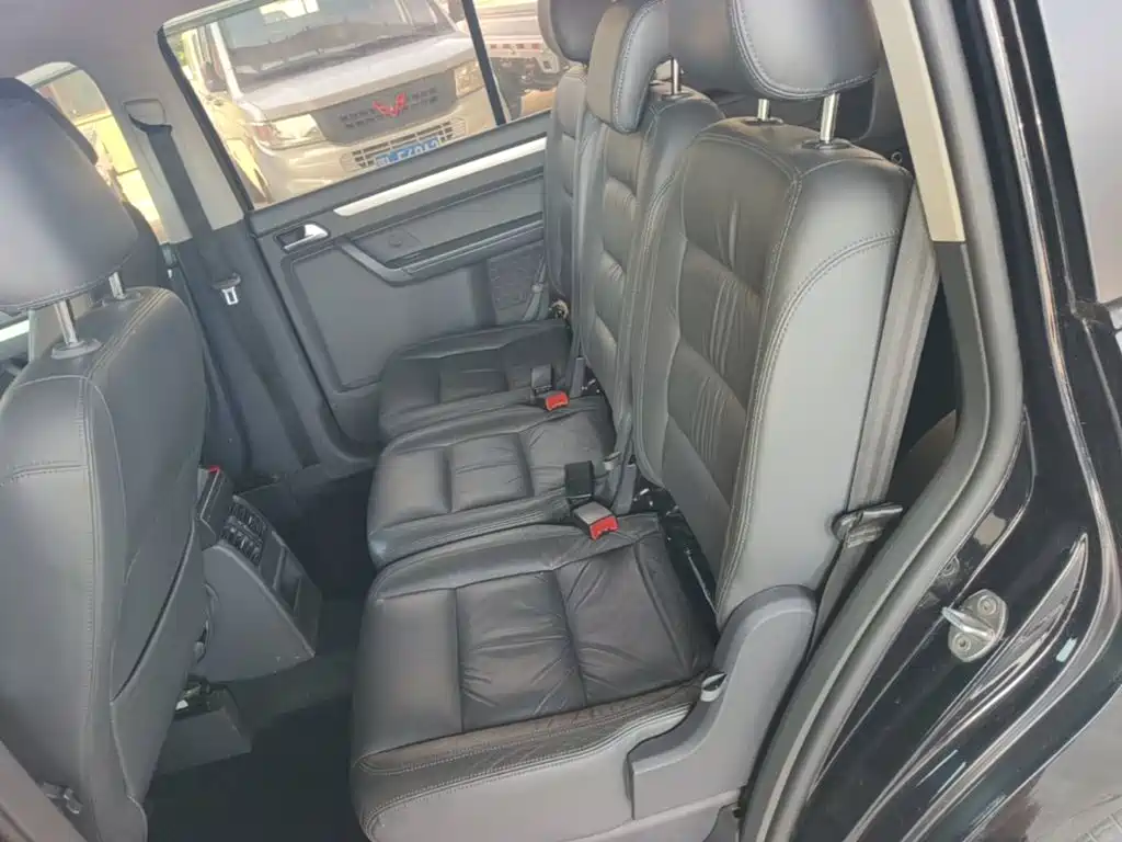Volkswagen Touran 2015 — фото 17