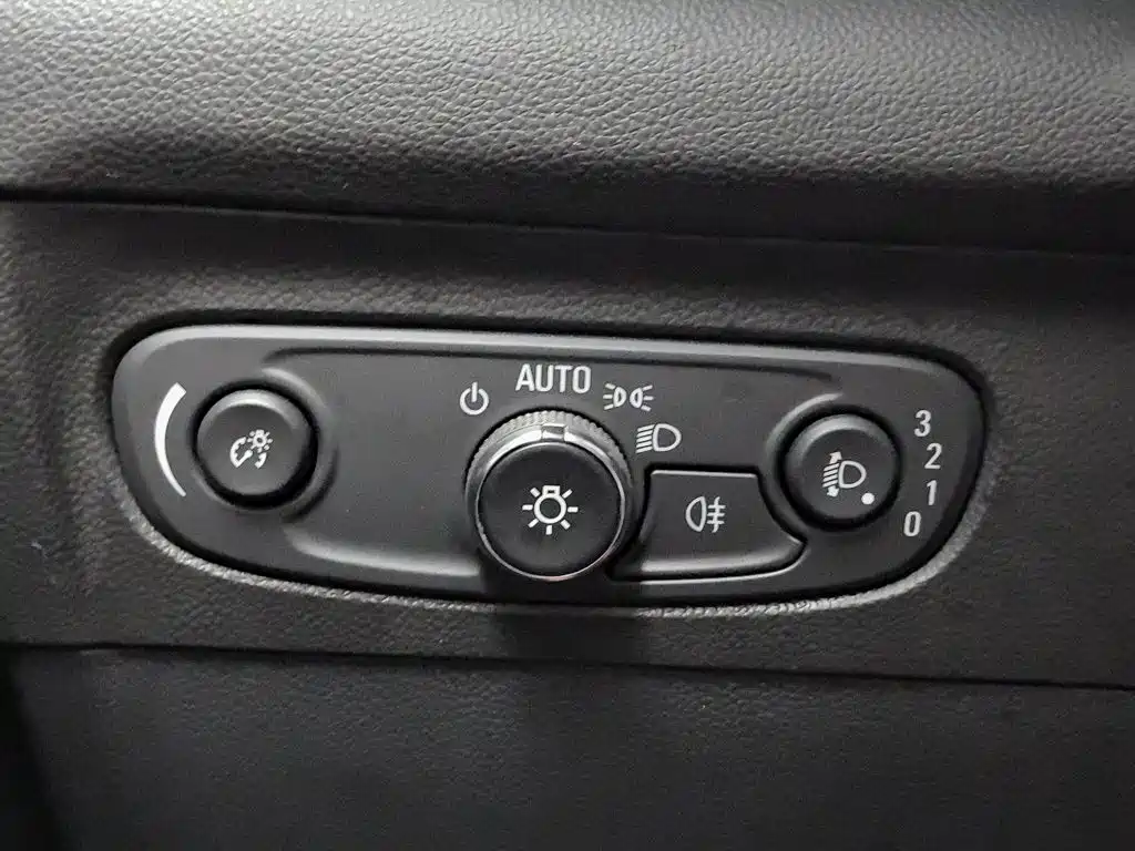 Buick Envision Plus 2023 — фото 21
