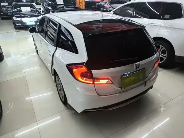 Honda Jade 2017