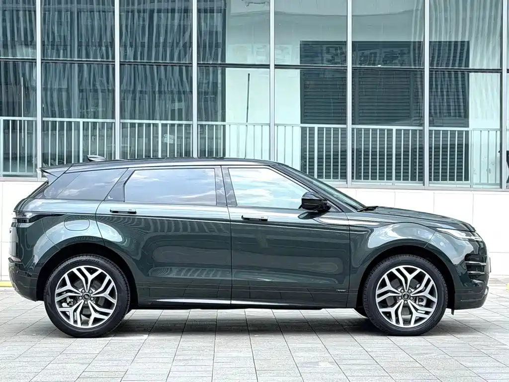 Land Rover Range Rover Evoque 2022 — фото 7