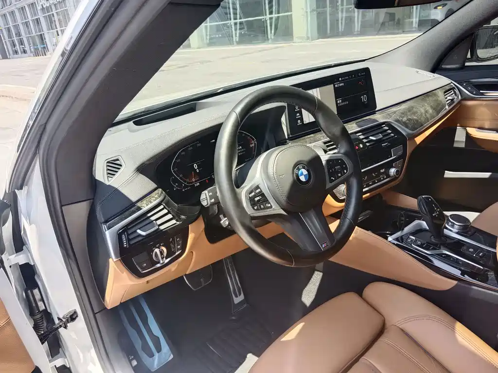 BMW 6 Series GT 2023 — фото 12