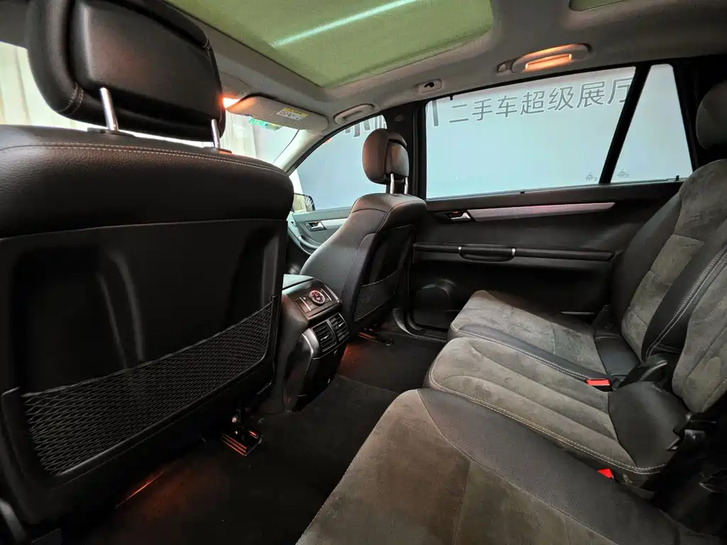Mercedes-Benz R-Class 2015 — фото 13