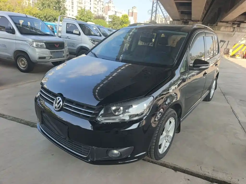Volkswagen Touran 2015