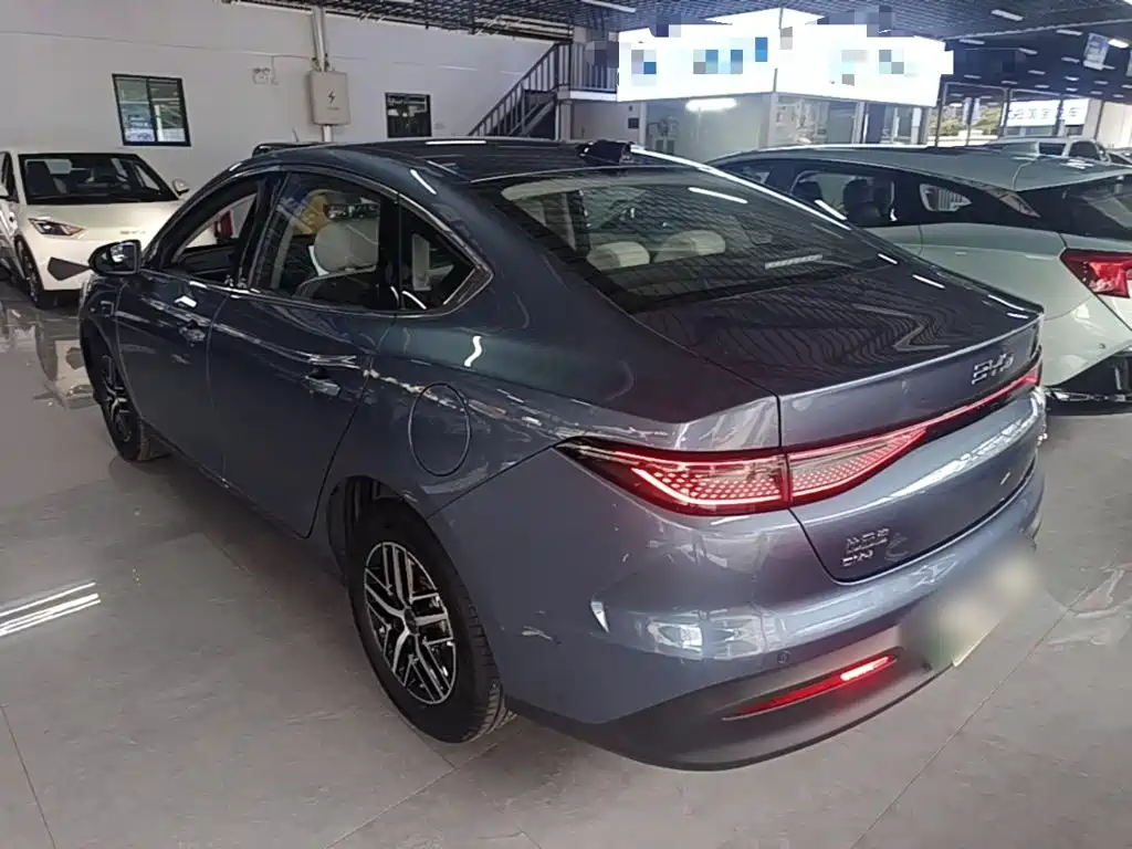 BYD Seal 05 DM-i 2025 — фото 23