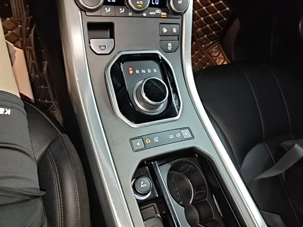 Land Rover Range Rover Evoque 2019 — фото 14