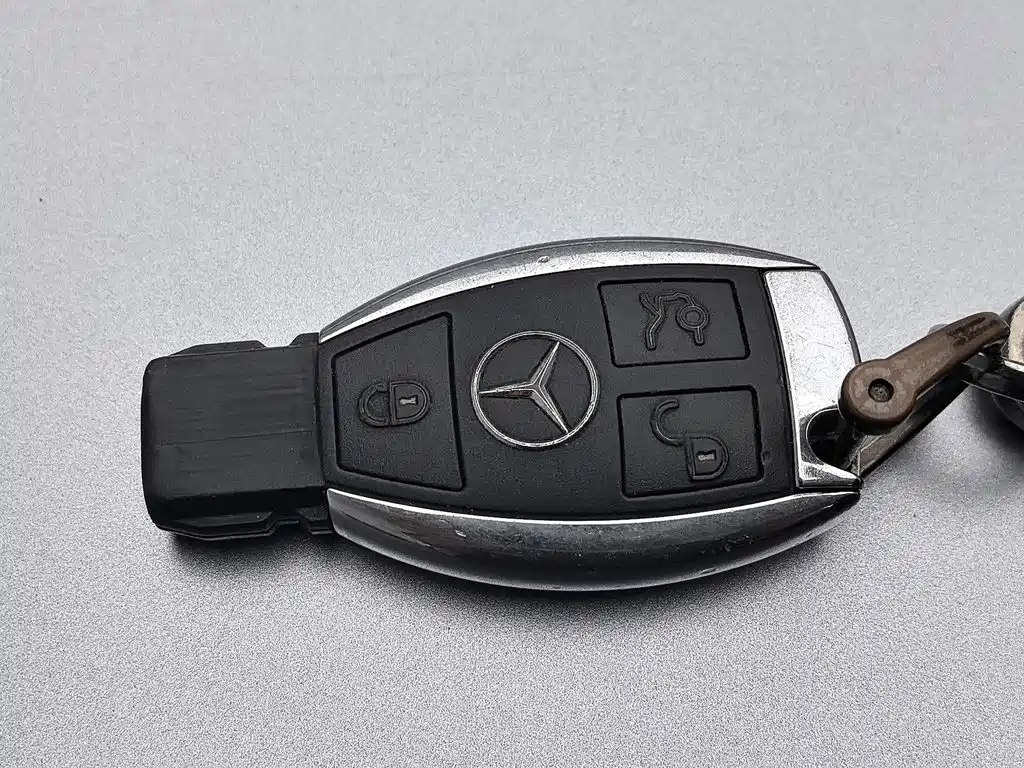 Mercedes-Benz E-Class 2014 — фото 19