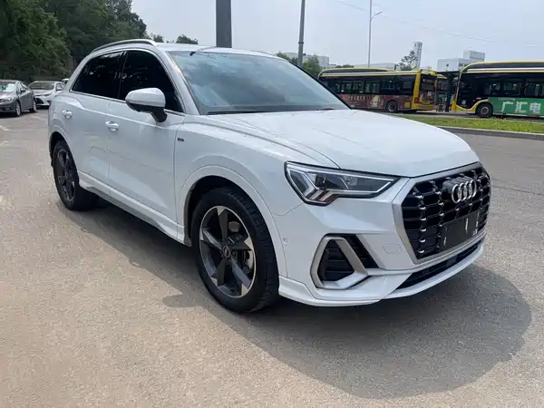 Audi Q3 2022