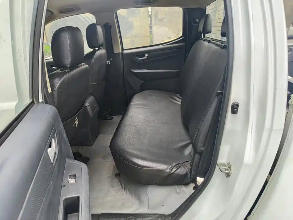 Isuzu RE-MAX Ruimai 2016