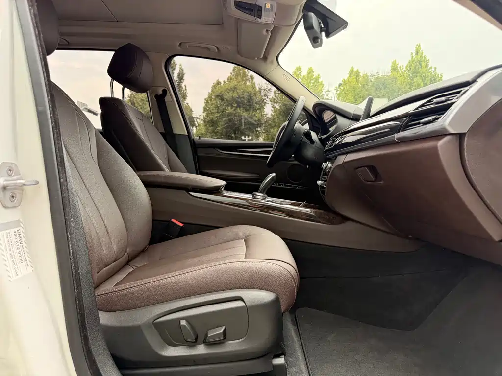 BMW X5 2015 — фото 21
