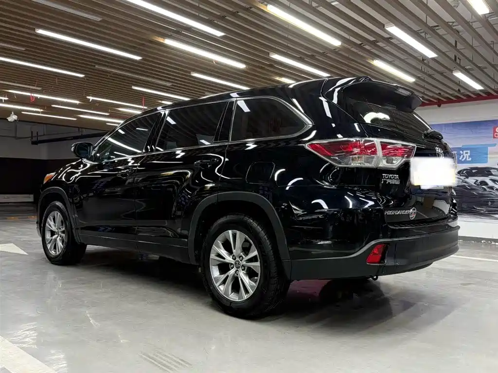 Toyota Highlander 2016 — фото 9