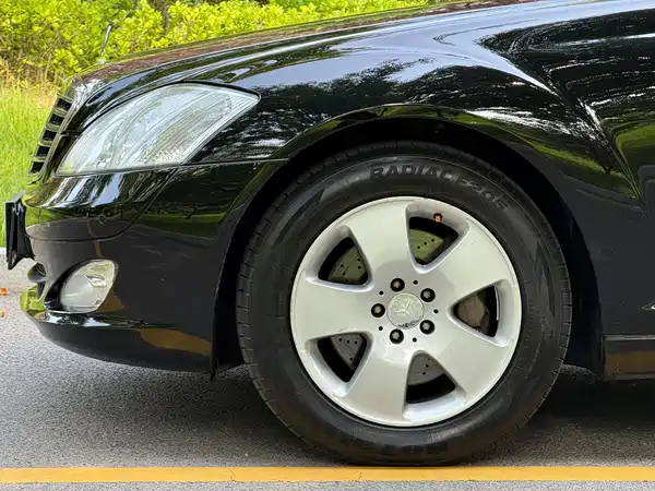 Mercedes-Benz S-Class 2008