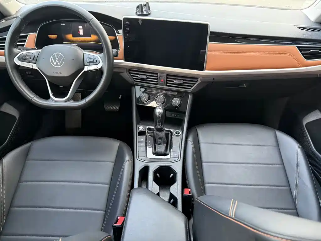 Volkswagen Bora 2023
