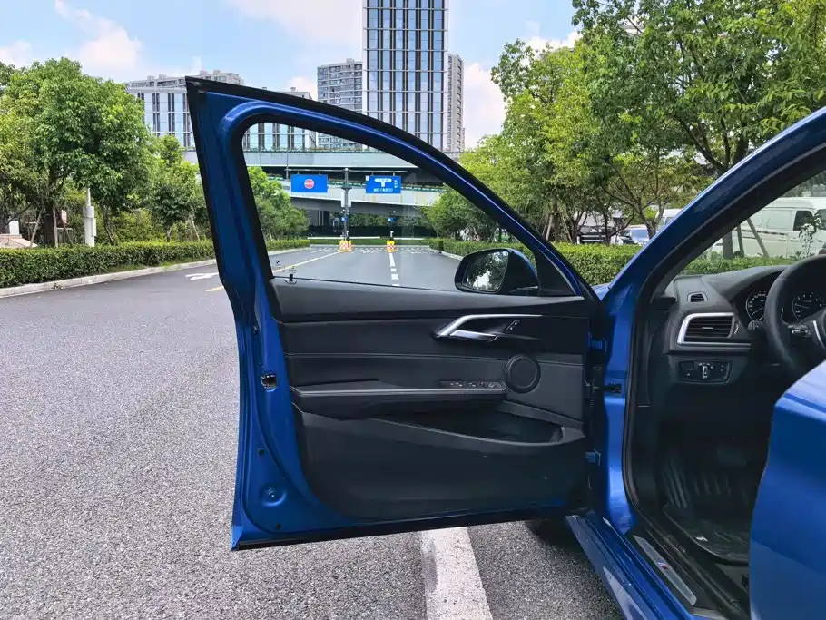 BMW 1 Series 2019