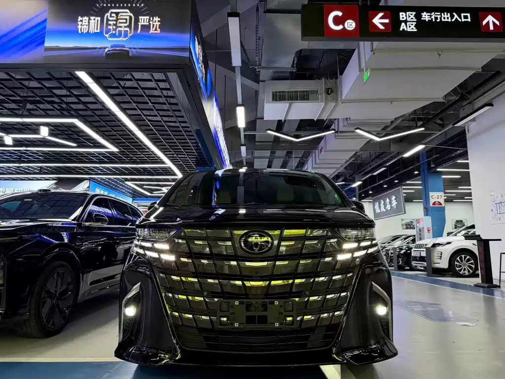 Toyota Alphard 2024 — фото 2