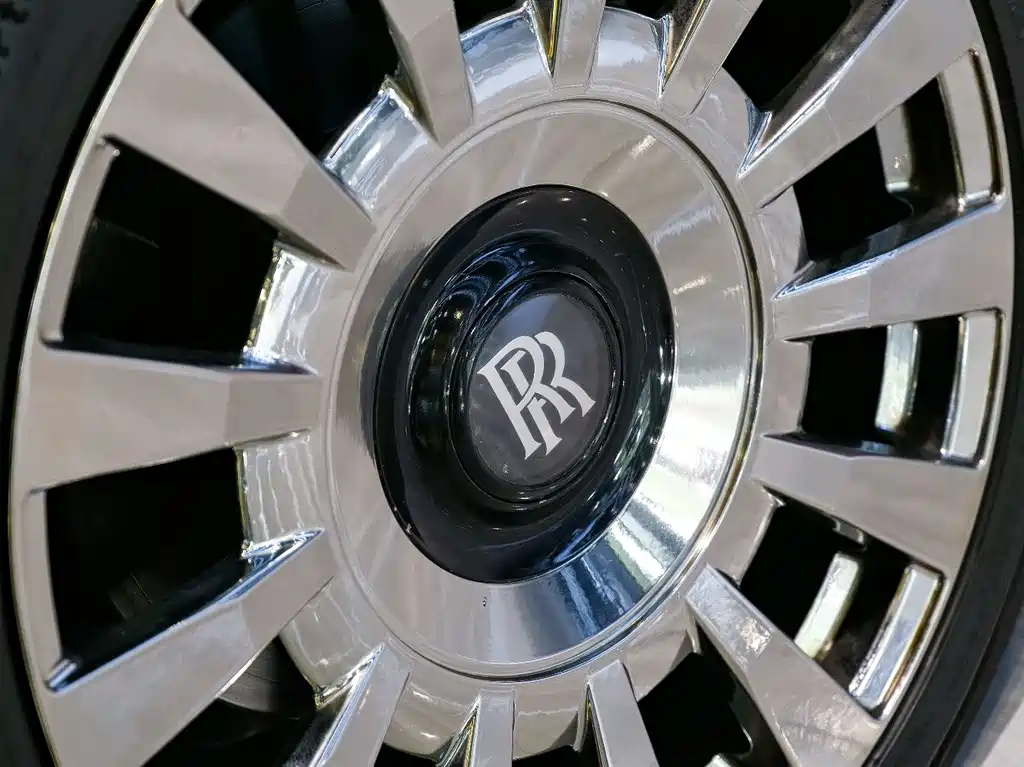 Rolls-Royce Phantom 2014 — фото 10