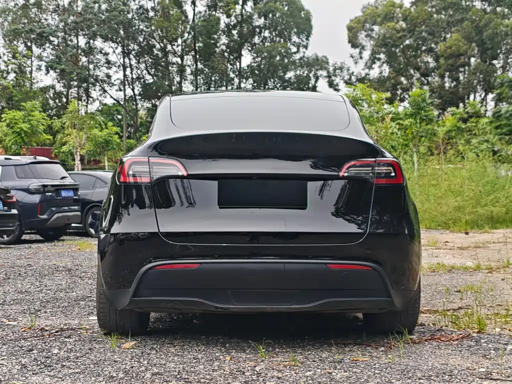Tesla Model Y 2022 — фото 5