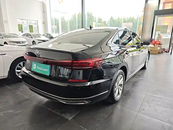 Volkswagen Passat 2022