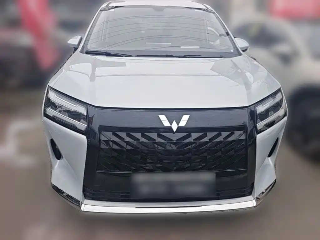 Wuling Starlight 730 EV 2025