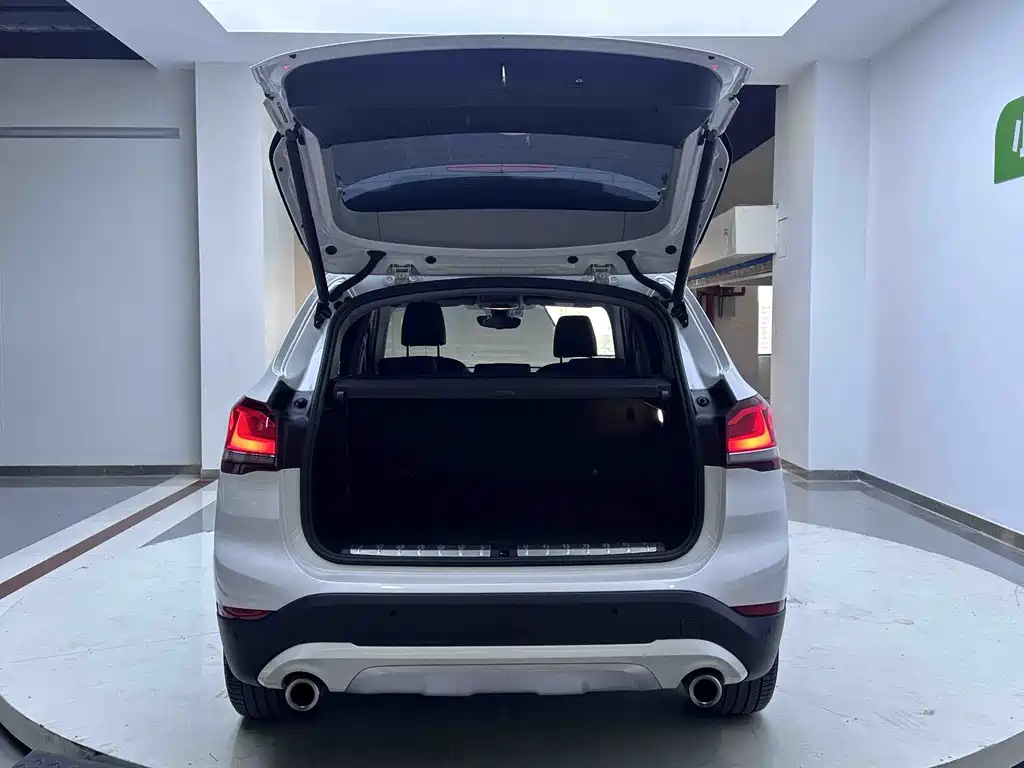 BMW X1 2022 — фото 14