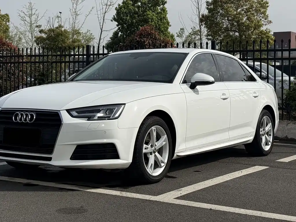 Audi A4L 2017