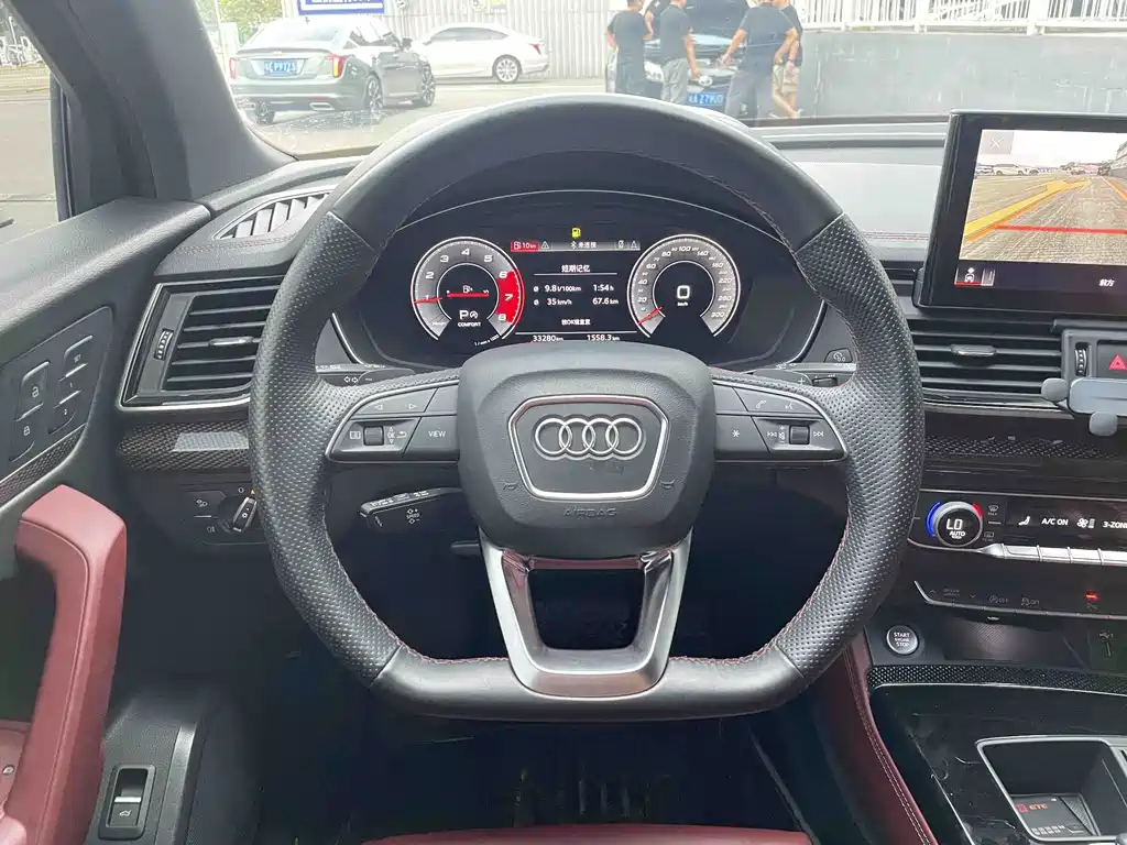 Audi Q5L Sportback 2022 — фото 11