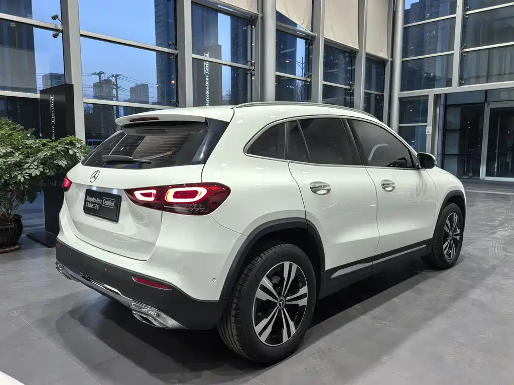 Mercedes-Benz GLA 2021 — фото 13