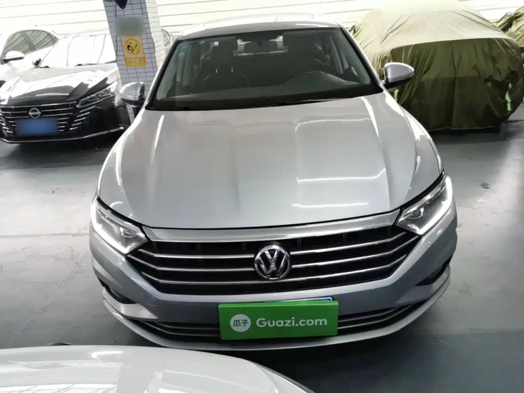 Volkswagen Sagitar 2019