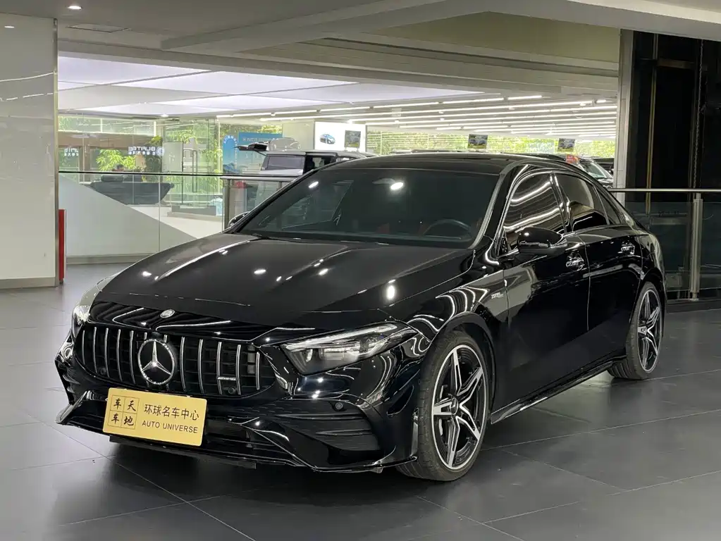 Mercedes-Benz A-Class AMG 2025 — фото 1