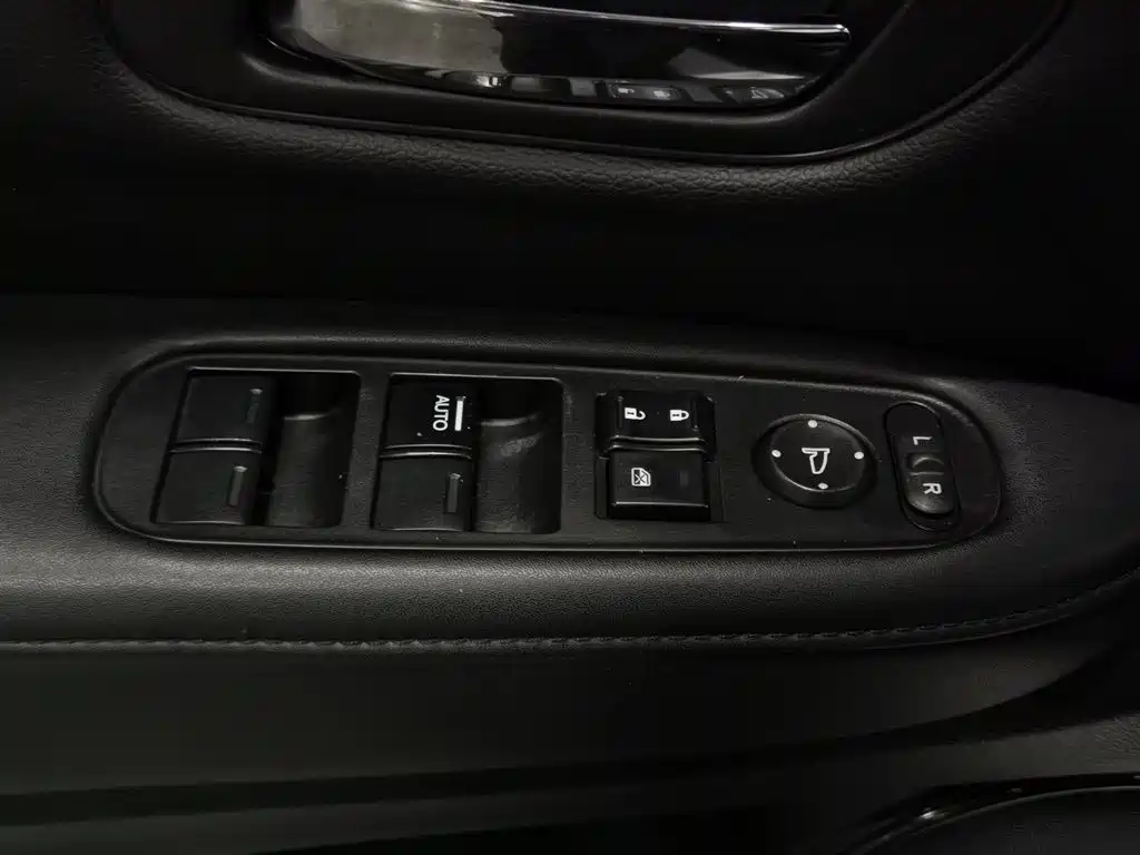 Honda Vezel 2019 — фото 9