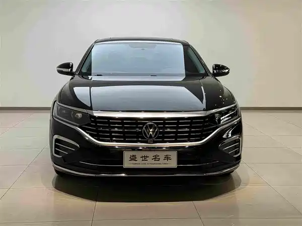 Volkswagen Passat 2022