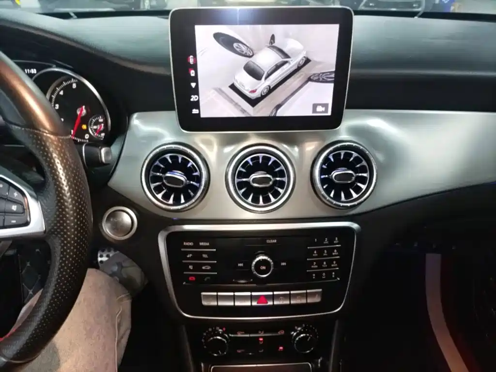 Mercedes-Benz CLA 2018 — фото 13
