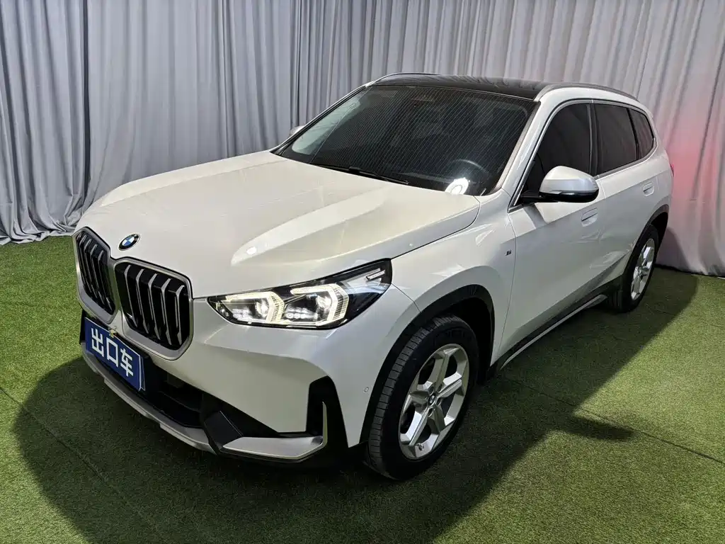 BMW X1 2023 — фото 1