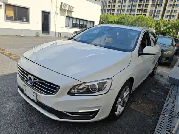 Volvo V60 2017