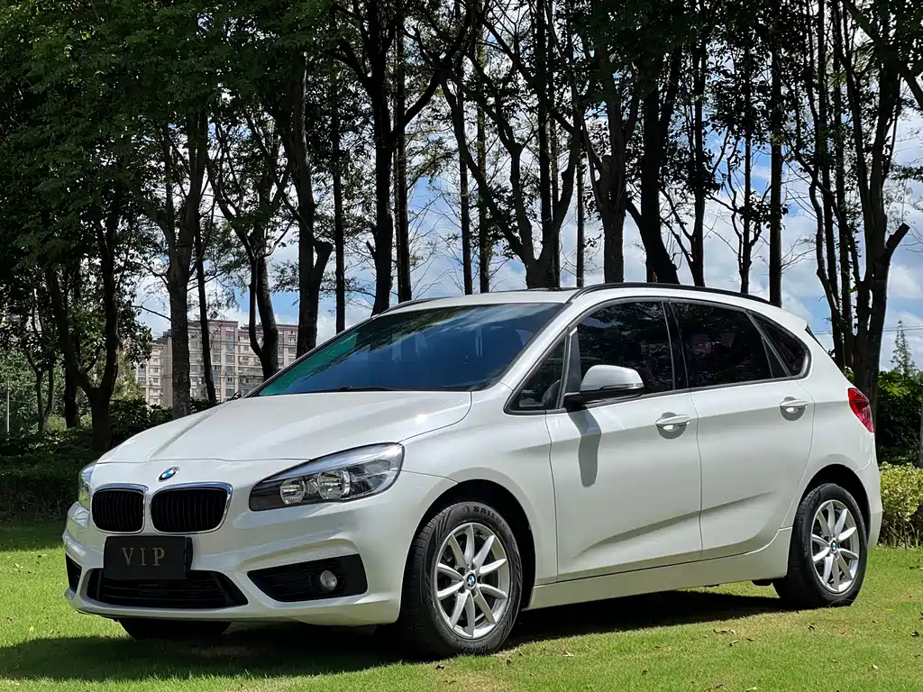 BMW 2 Series Station Wagon 2016 — фото 1