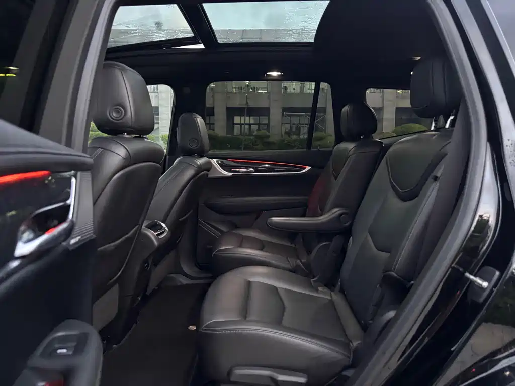 Cadillac XT6 2021 — фото 12