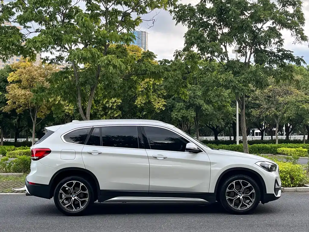 BMW X1 2021 — фото 11