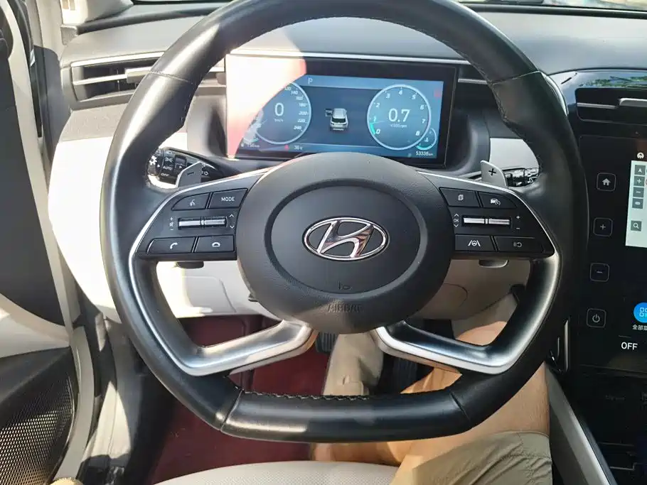 Hyundai Tucson 2021 — фото 15