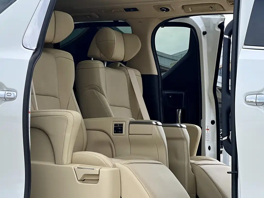 Toyota Alphard 2019