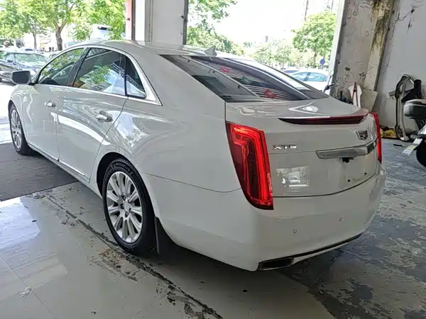Cadillac XTS 2016
