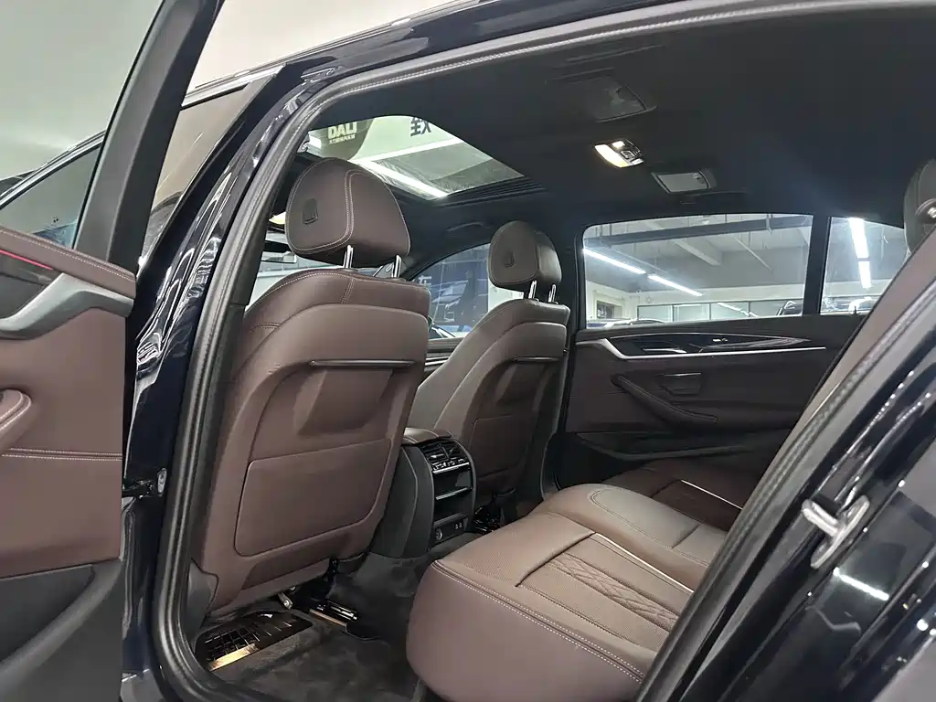 BMW 5 Series 2023
