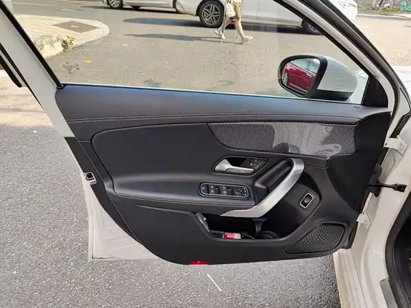 Mercedes-Benz A-Class 2021