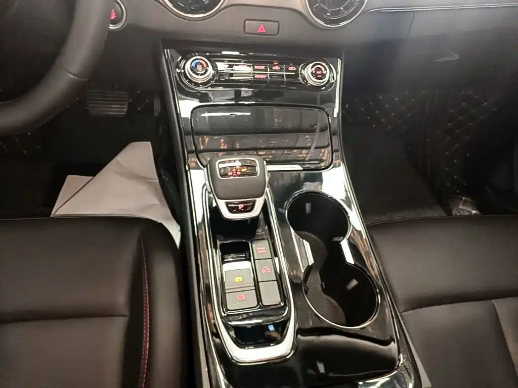 Dongfeng Fengxing T5 EVO 2021 — фото 14