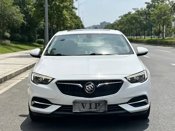 Buick Regal 2018